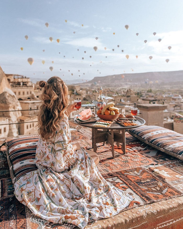 bay khinh khí cầu khi du lịch Cappadocia 