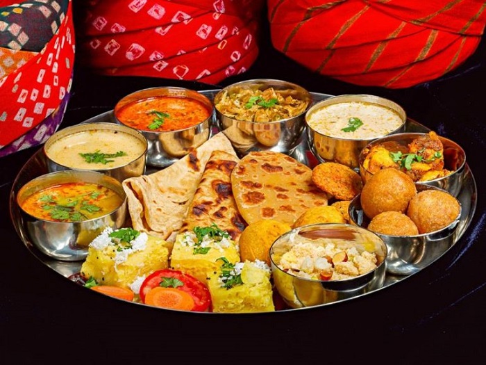thưởng thức ẩm thực khi du lịch Mumbai