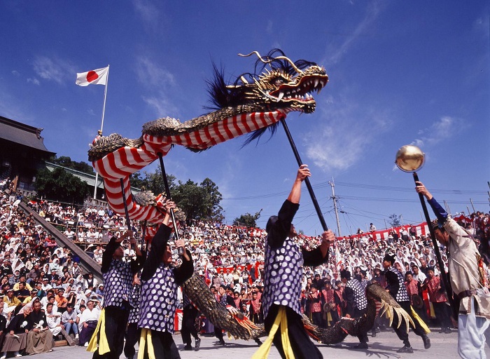 lễ hội mùa thu Nhật Bản ở Nagasaki