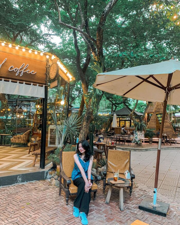 Sạc năng lượng cho ngày cuối tuần ‘xanh’ với điểm dừng các quán cà phê sân vườn ở Hà Nội