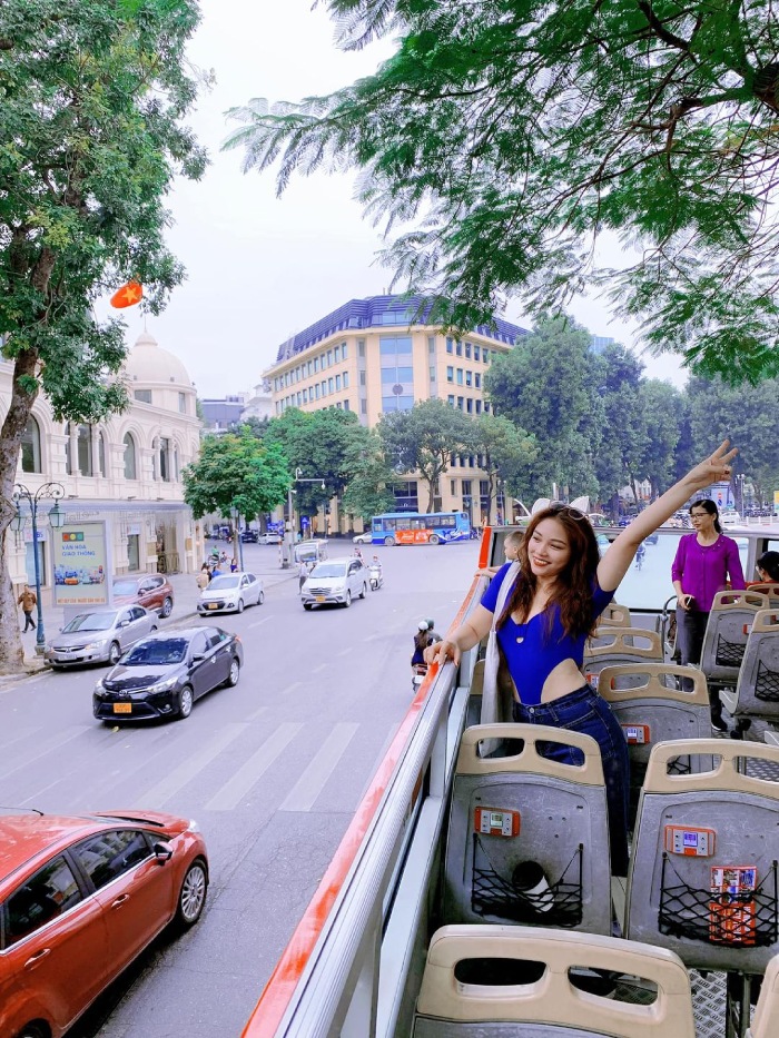 du lịch Hà Nội tháng 9 tham quan bằng xe bus