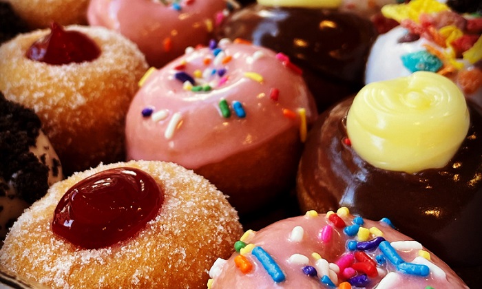 Đừng quên thưởng thức những chiếc bánh donut ngon nhất Portland tại Eighty 8 Donuts