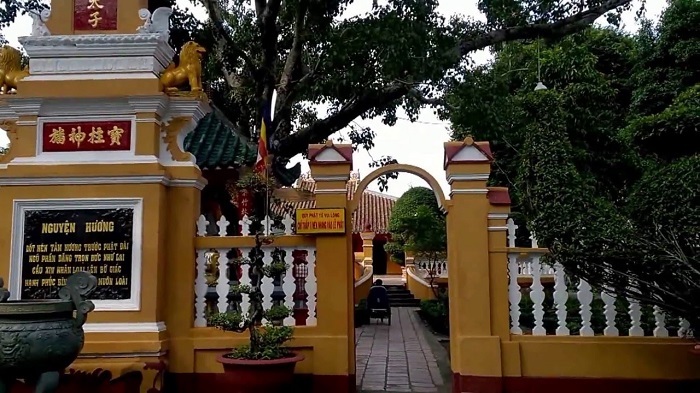 cổng nhị quan chùa Giác Lâm Sài Gòn