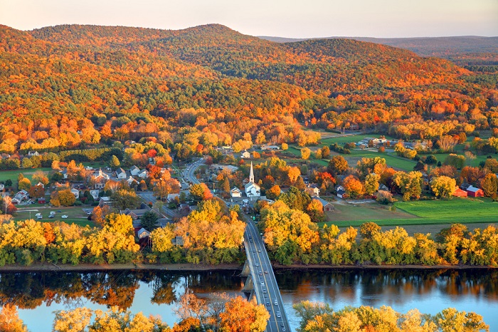 Massachusetts - địa điểm ngắm lá mùa thu đẹp nhất ở Mỹ