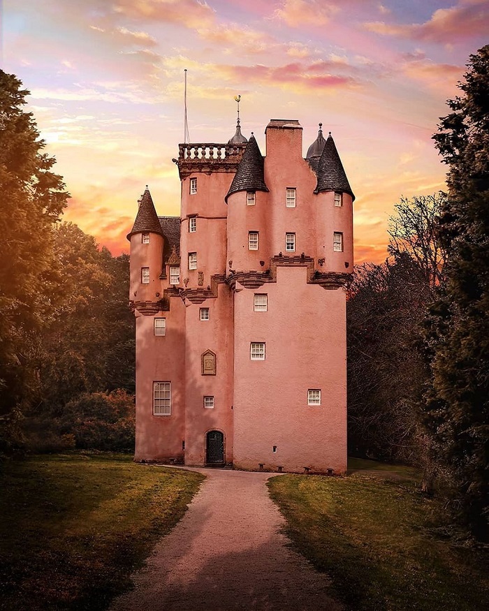 Lâu đài Craigievar - điểm đến màu hồng nổi tiếng thế giới