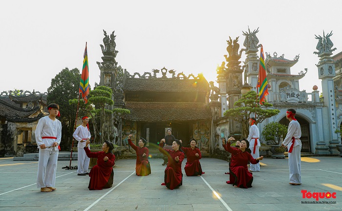 Vẻ đẹp bình yên, mộc của làng cổ Hùng Lô khiến bạn như được trở về thời xa xưa khi Du lịch Việt Trì Phú Thọ