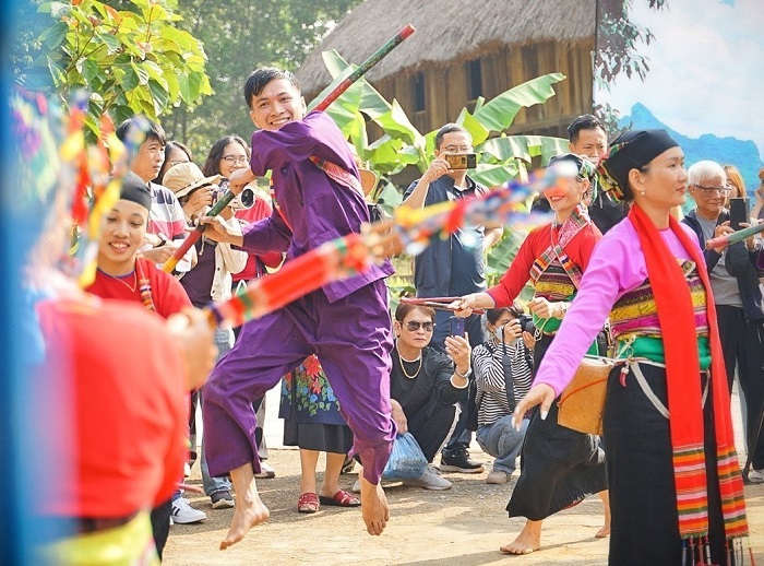 Lễ hội Pôồn Pôông Thanh Hoá được tổ chức để tỏ lòng biết ơn thần linh và cầu mong mùa màng bội thu