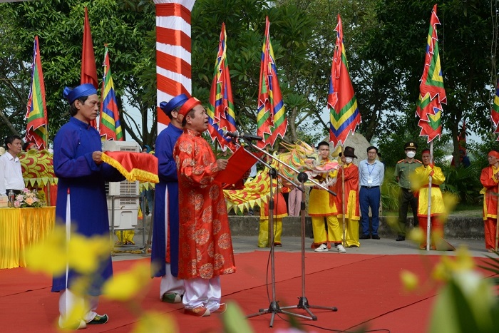 Lễ hội mùa thu Côn Sơn Kiếp Bạc diễn ra nhiều nghi thức trang trọng