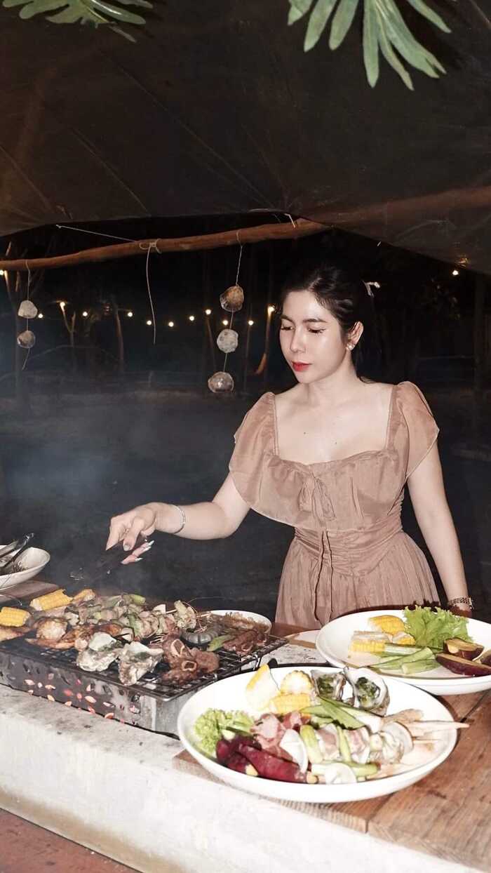 tổ chức tiệc nướng BBQ tại khu glamping ở Phú Quốc