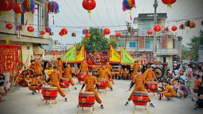 miếu ông Bổn trải dài khu vực người Hoa sinh sồng