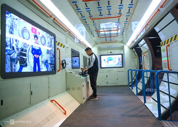 Không gian tái hiện cuộc sống phi hành gia ngoài vũ trụ
