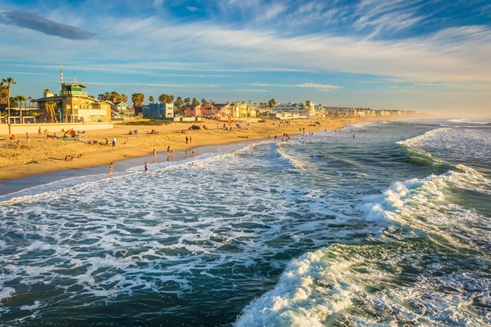 Khung cảnh lãng mạn ở bãi biển Coronado tại California - Ảnh: Hotels
