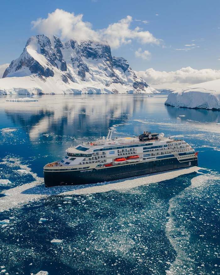 bán đảo Antarctic Nam Cực nổi tiếng với cảnh quan băng tuyết ấn tượng