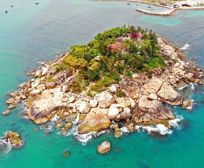 Ghé thăm Hòn Đỏ Nha Trang đầy ảnh đẹp mang về
