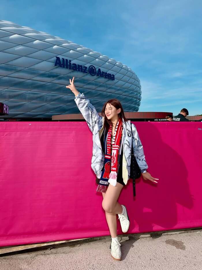 Sân vận động Allianz Arena Đức vào bất cứ thời điểm nào trong năm