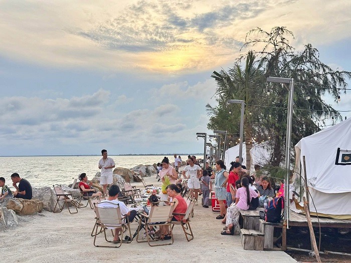 SOL Camping Hải Phòng là khu cắm trại view biển tuyệt đẹp