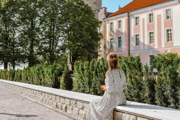 Lâu đài Toompea Estonia: Biểu tượng lịch sử bất diệt của Tallinn