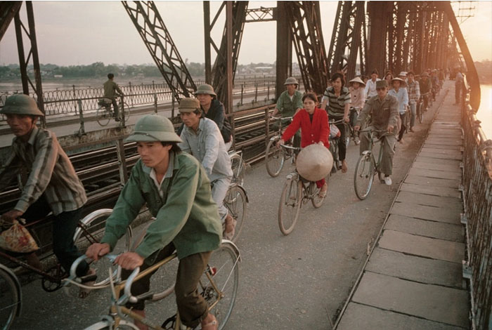 Việt Nam năm 1989 đẹp bình dị qua ống kính nhiếp ảnh gia người Mỹ