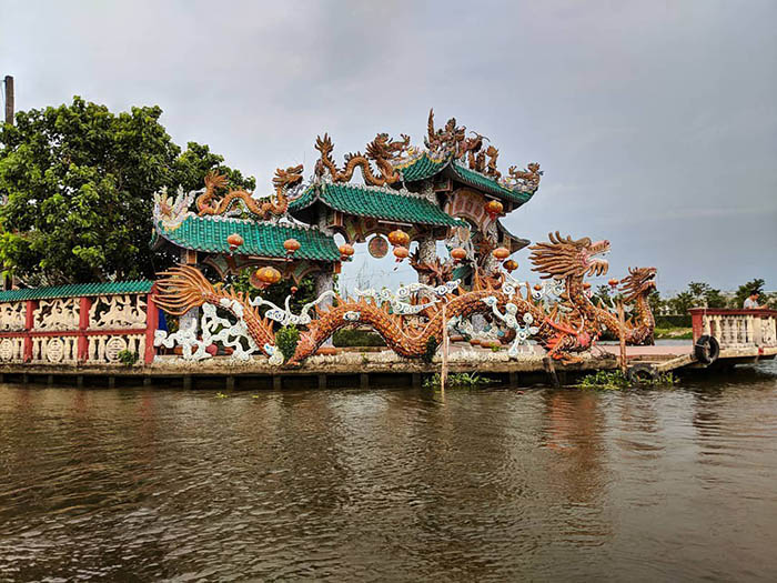 Giải mã ngôi Miếu Nổi cổ kính 300 tuổi trên sông Sài Gòn