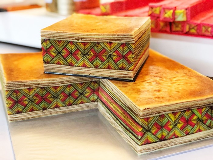 Kek Lapis Sarawak: Bánh ngàn lớp Malaysia phức tạp nhất thế giới