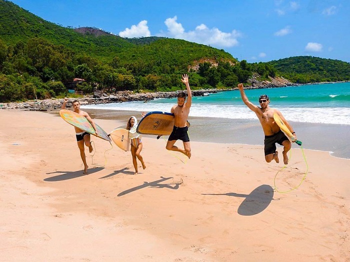 Cùng bạn bè 'quậy tưng' ở 3 khu vui chơi trên biển hot nhất Việt Nam