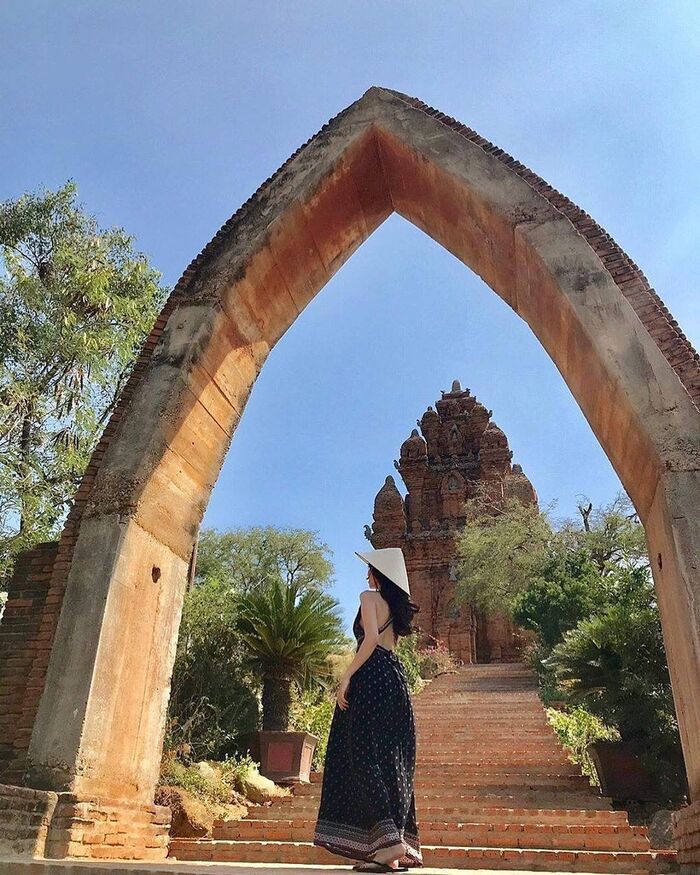 Dạo một vòng các địa điểm du lịch ở Ninh Thuận ‘say quên lối về’ mà du khách không thể bỏ lỡ