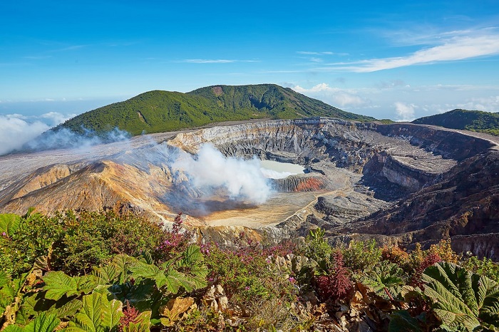 khám phá núi lửa khi du lịch Costa Rica
