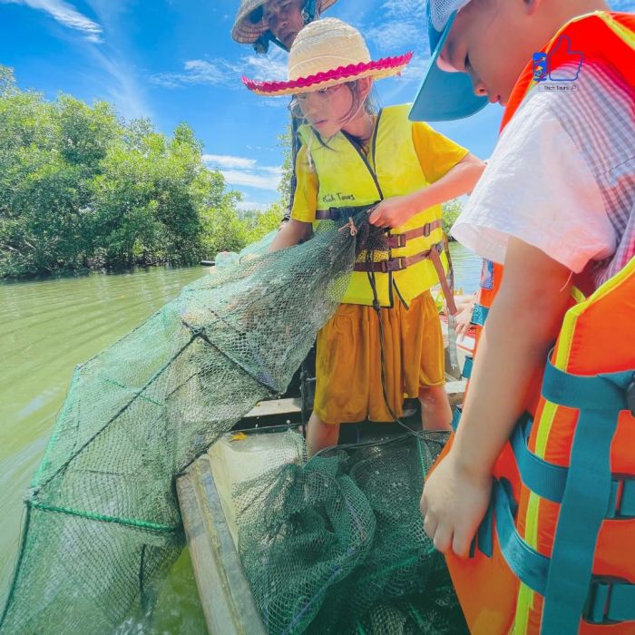 Khu du lịch Cồn Chim Quy Nhơn BẮT CÁ 