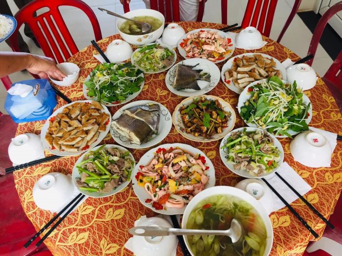 Xuân Truyền quán hải sản ngon ở Lý Sơn