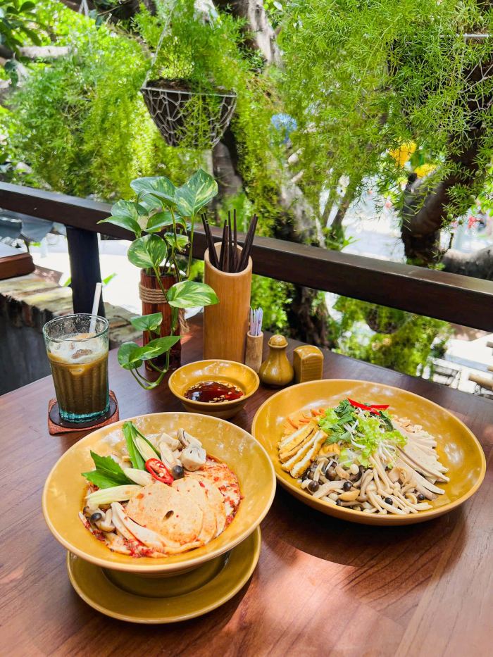 quán ăn ngon gần ga Nha Trang Senta Vegetarian