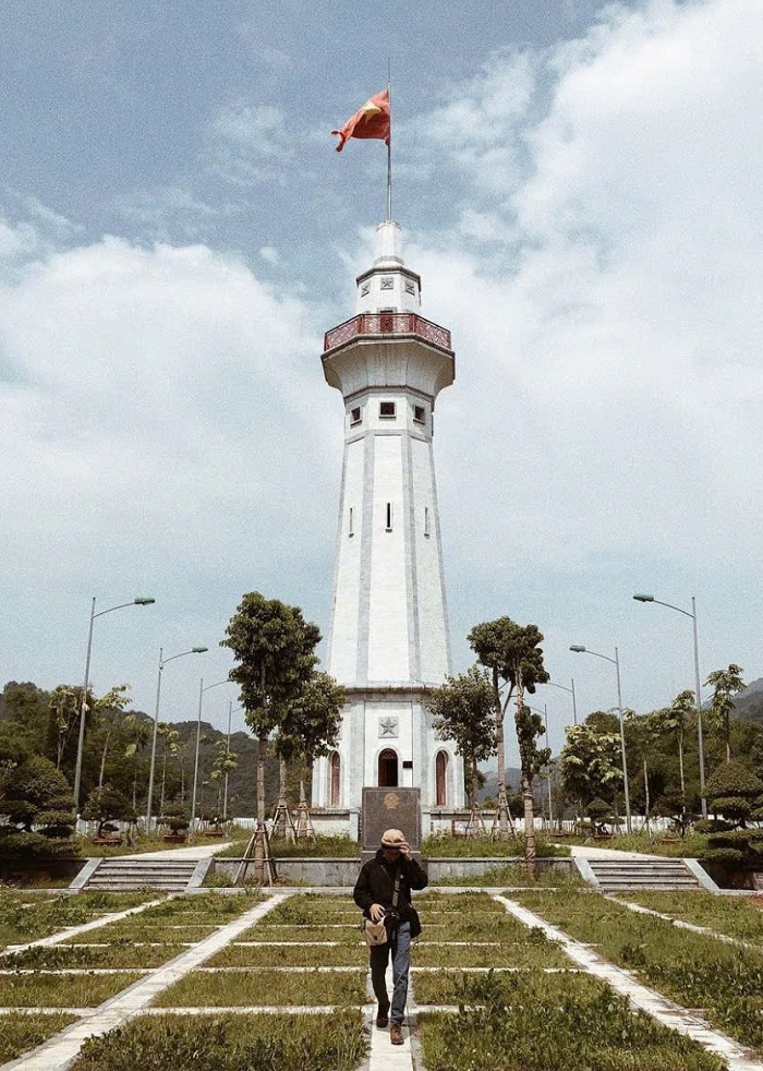 Ghé thăm Cột cờ Lũng Pô Lào Cai, niềm tự hào trào dâng trong lồng ngực