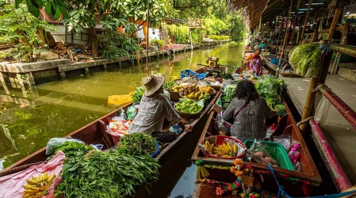 khu chợ nổi đông đúc nhất ở Bangkok