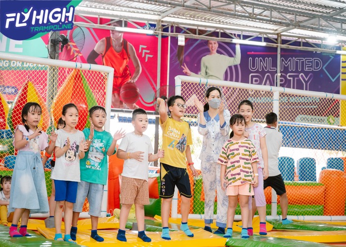 khu vui chơi trẻ em ở An Giang Flyhigh Trampoline Park Vietnam