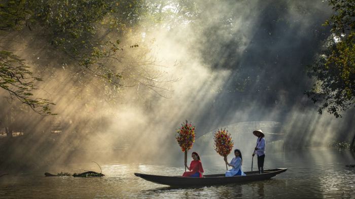 làng hoa giấy Thanh Tiên Huế 