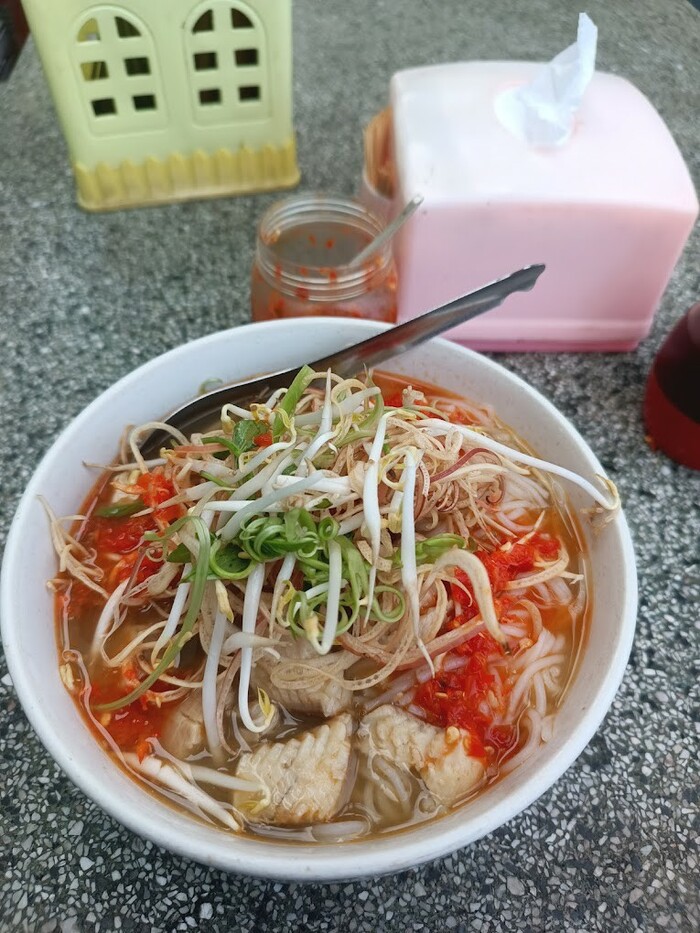 Quán bún nước lèo nổi tiếng ở Sóc Trăng - Quán bún nước lèo Thảo