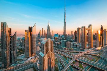 Phương tiện đi lại khi du lịch Dubai: Hướng dẫn thuê xe, sử dụng phương tiện công cộng