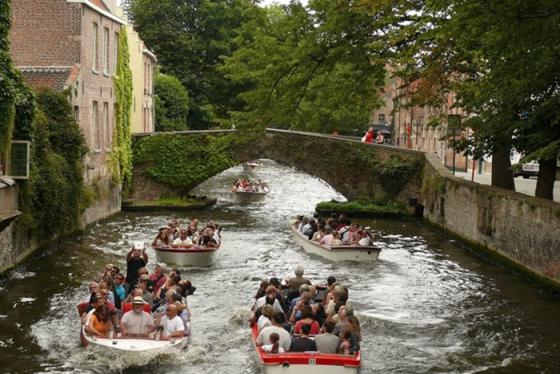 Cẩm nang ngắm trọn vẻ đẹp thành phố trong hành trình du lịch Bruges Bỉ