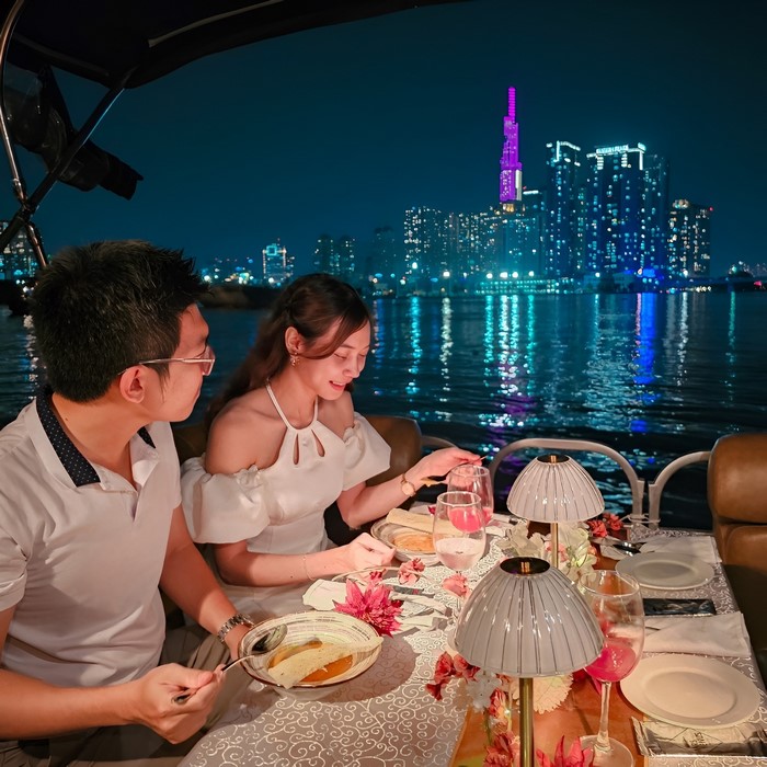 TOP 10+ Địa điểm cầu hôn ở sài gòn lãng mạn nhất cho cặp đôi