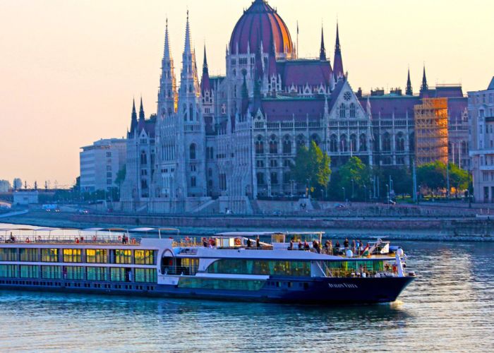 Trải nghiệm du thuyền trên sông Danube tại Hungary