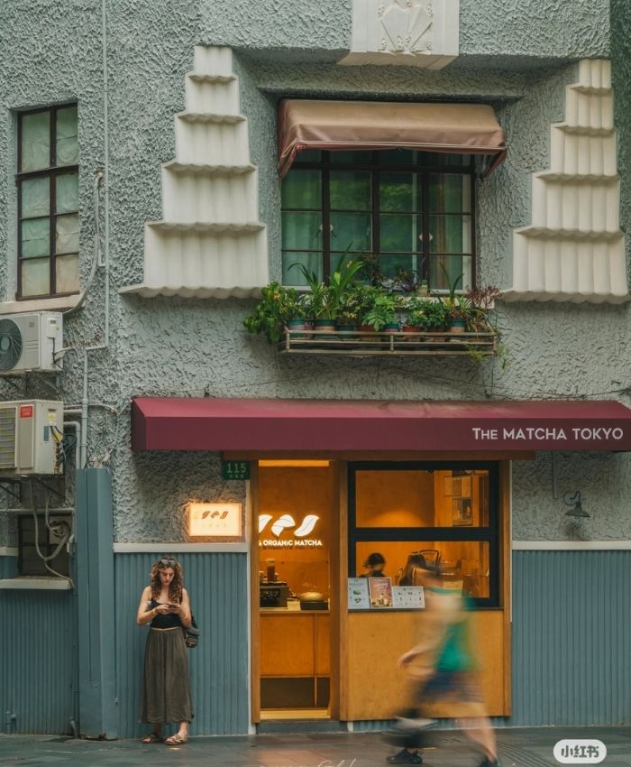 Thưởng thức ẩm thực gần tòa nhà Wukang Thượng Hải