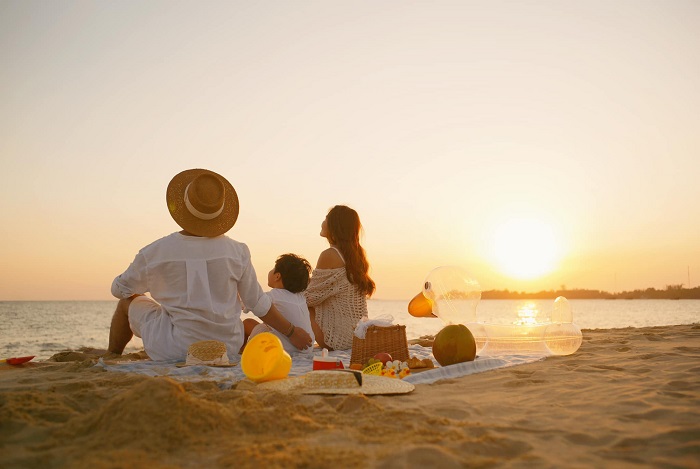 Không khó với bí kíp tạo dáng chụp ảnh đẹp ở biển cùng gia đình