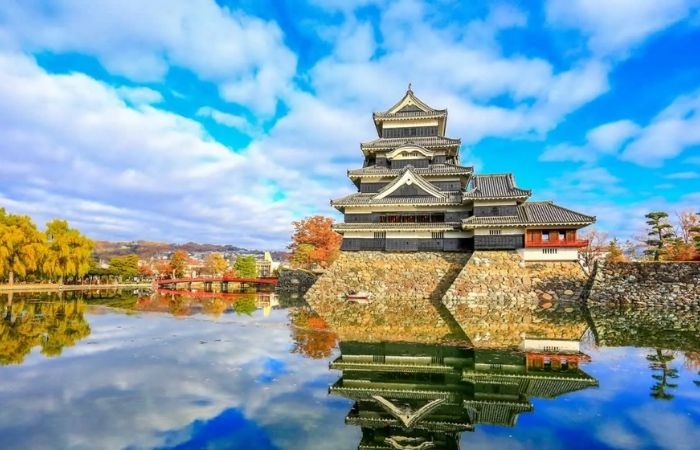 Kumamoto nổi tiếng với Lâu đài Kumamoto