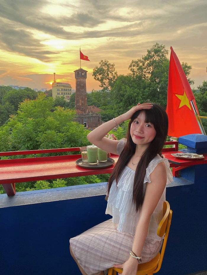 Tới ngay quán cà phê chụp ảnh mùa thu Hà Nội