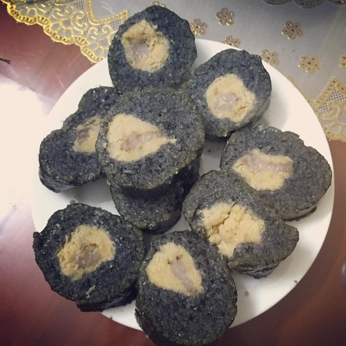 Bánh chưng đen Tây Bắc về cơ bản không khác nhiều bánh chưng ở miền đồng bằng