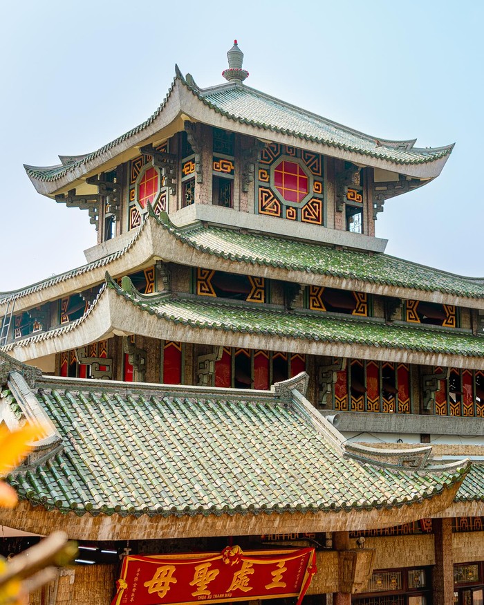 Miếu Bà Chúa Xứ Núi Sam tại An Giang