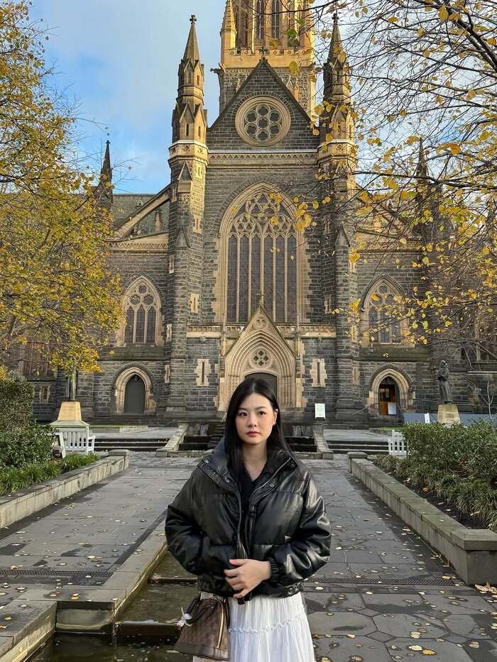 Chiêm ngưỡng vẻ đẹp kiến trúc Gothic Revival tráng lệ của nhà thờ Thánh Patrick Úc 