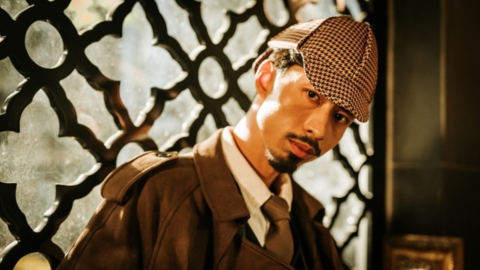 Hình tượng Sherlock Holmes và những điều thú vị trong MV Lối Nhỏ của Đen Vâu 