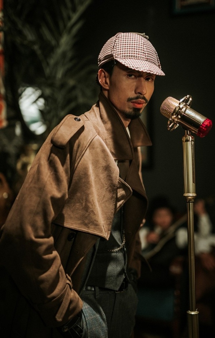 Hình tượng Sherlock Holmes và những điều thú vị trong MV Lối Nhỏ của Đen Vâu 