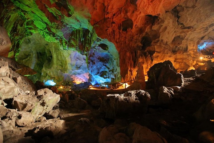 Tam Thanh Cave 