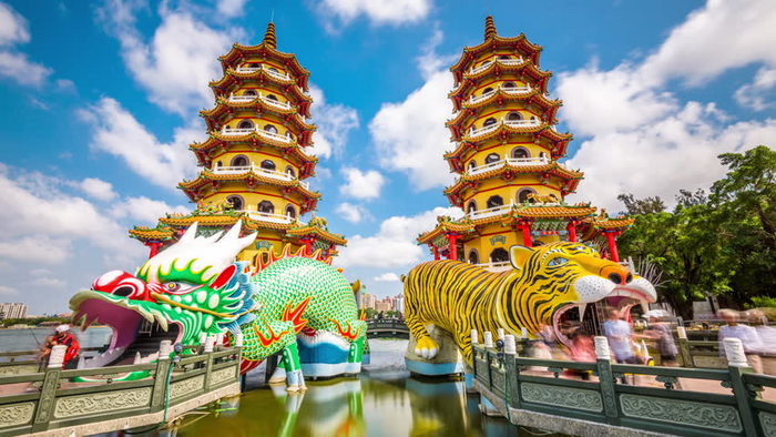 Chùa Long Hổ Tháp khiến khách du lịch Đài Loan say mê